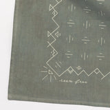 'roam free' heritage bandana