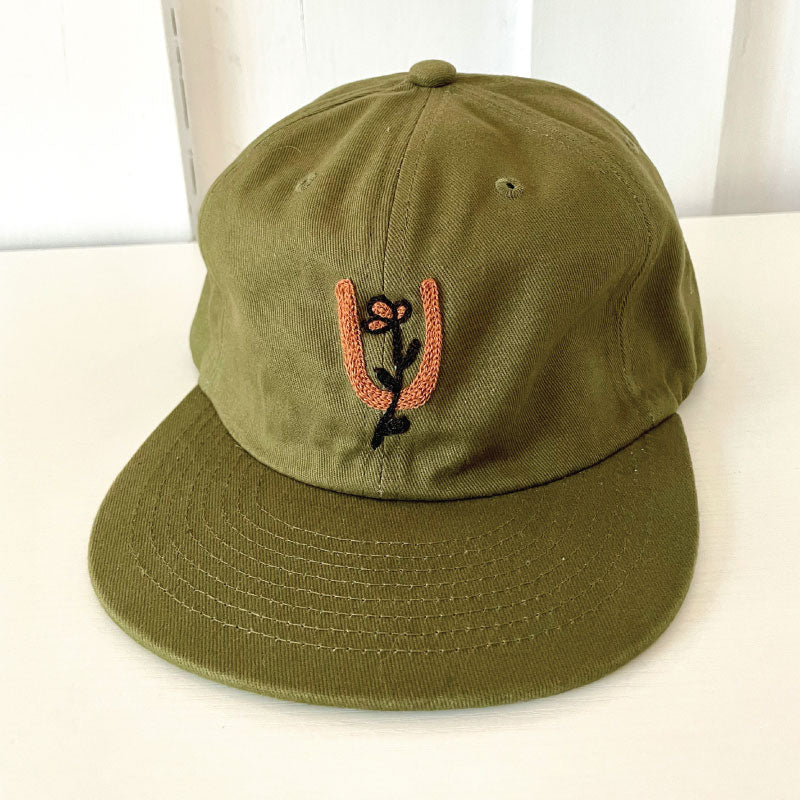 horseshoe + flower chainstitch hat