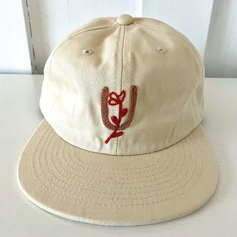 horseshoe + flower chainstitch hat